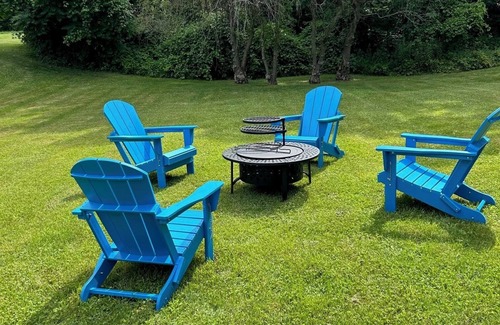 Valois House | Charming 3-Bedroom, 1-Bathroom; Farmhouse on Seneca Lake Wine Trail