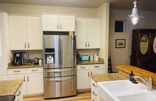 Long Beach Cottage | Charming 3-bedroom, 2-full bath cottage with WiFi, built 2011 & refreshed 2024