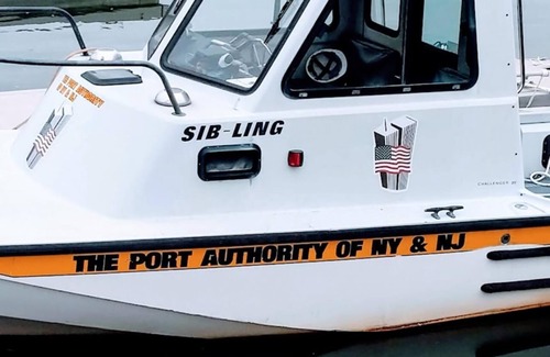 Elizabeth Apartment | Charming 3-bedroom apartment in Elizabeth with AC