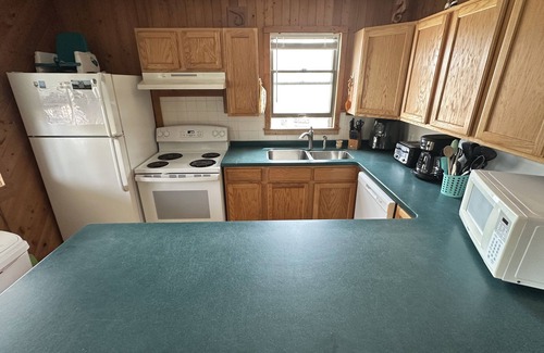 South Nags Head Cottage | Charming 3-Bedroom Beachfront Cottage on the Outer Banks