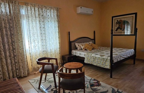 Panch Batti Bed & Breakfast | Charming 3-bedroom bed & breakfast in marvelous Jaipur with WiFi, AC