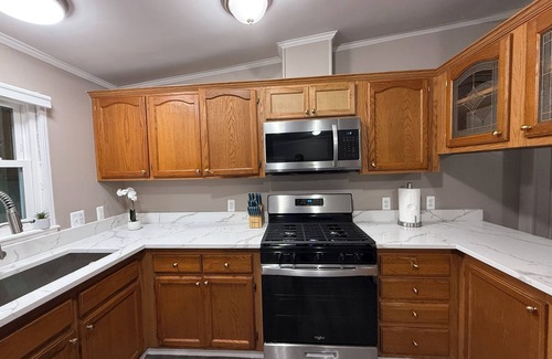 Eau Claire Cottage | Charming 3-bedroom cottage with WiFi, AC in soothing Indian Lake, MI