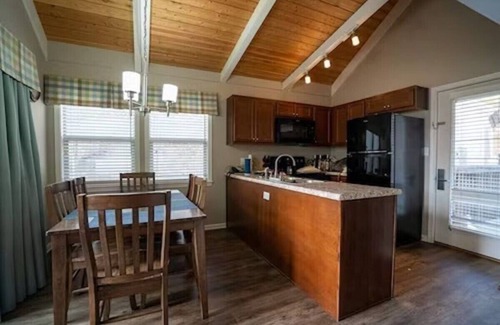 Gatlinburg Cottage | Charming 3-bedroom cottage in heart of Gatlinburg