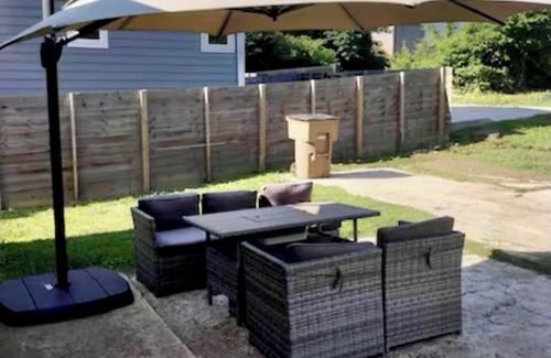 North Nashville Cottage | Charming 3-bedroom cottage in welcoming Nashville with WiFi, AC