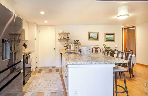 Gunbarrel Condo | Charming 3-bedroom condo with AC in Boulder