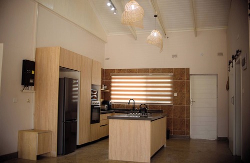 Bulawayo Cottage | Charming 3-bedroom cottage in fabulous Bulawayo with AC, WiFi