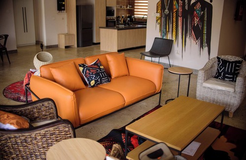 Bulawayo Cottage | Charming 3-bedroom cottage in fabulous Bulawayo with AC, WiFi