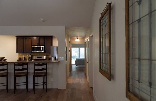 Folsom House | Charming 3-bedroom Folsom Cottage Near Trails, Lake & Old Town