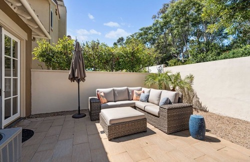 Camarillo House | Charming 3-bedroom furnished, home with WiFi, AC in Spanish Hills Camarillo