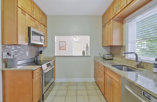Potomac West House | Charming 3 bedroom home in up-beat Del Ray!