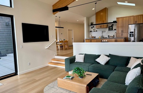 Pacific City House | Charming 3-bedroom home - WiFi, AC, & Clubhouse access in enjoyable Pacific City