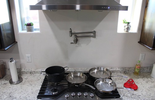 Las Cruces House | Charming 3-Bedroom Home in Las Cruces, I-70. AC, WiFi & Pond. Your Perfect Stay!