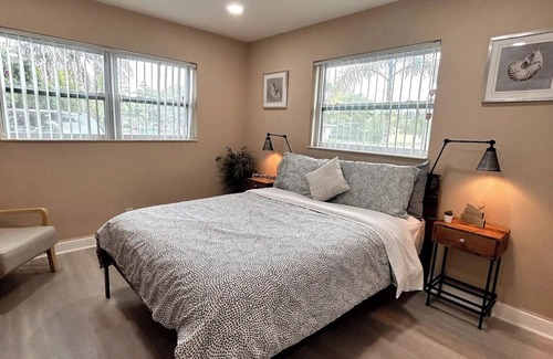 Lauderhill House | Charming 3-bedroom house with WiFi and AC in Lauderhill