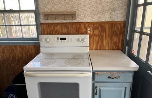 Old West Side House | Charming 3-bedroom house in Ann Arbor with WiFi and AC
