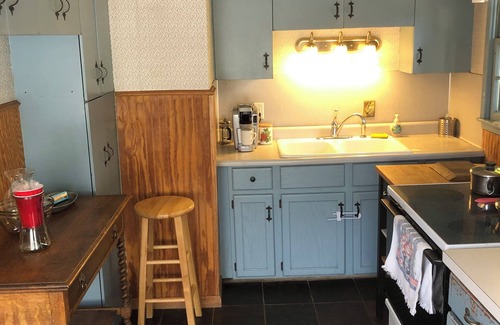 Old West Side House | Charming 3-bedroom house in Ann Arbor with WiFi and AC