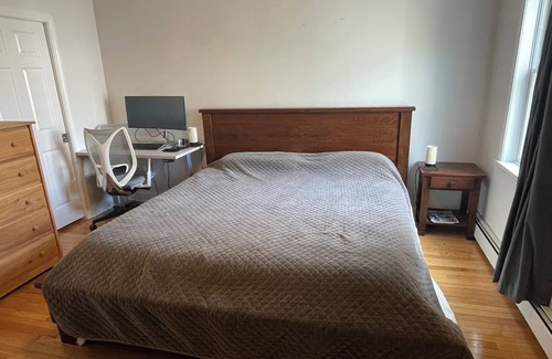 Ward Two House | Charming 3-bedroom house with fitness room - walk to Harvard Sq & MIT