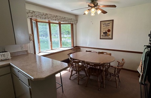 Coldwater Cottage | Charming 3-bedroom home on Coldwater Lake
