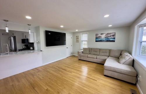 Fairfield House | Charming 3-bedroom house with WiFi, AC in serene Fairfield