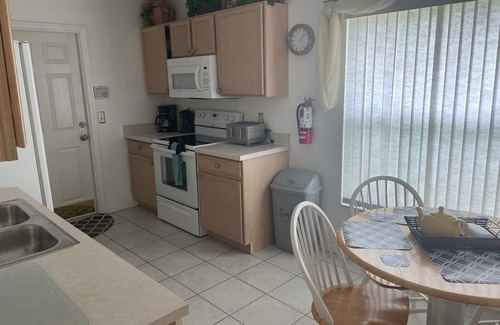Indian Point House | Charming 3-bedroom house with WiFi, AC in fabulous Kissimmee