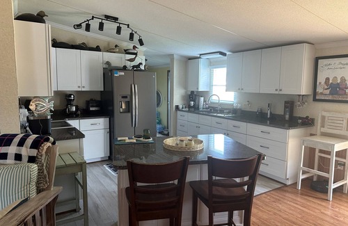 Morehead City House | Charming 3-bedroom house in Beaufort. Fisherman and Hunters paradise.