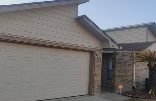 Beaumont House | Charming 3-bedroom house in wonderful Beaumont with AC