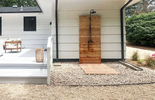 Bellport House | Charming 3-bedroom house with heated pool in Bellport village.