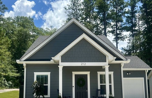 LaGrange House | Charming 3-bedroom house in LaGrange, Close to Downtown and College