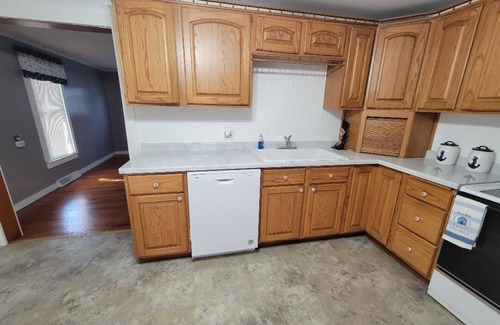 Oraville House | Charming 3-bedroom house in tranquil Oraville minutes from Kinkaid Lake.