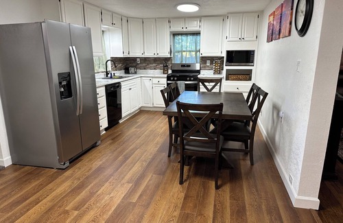 Prescott House | Charming 3-bedroom house with WiFi, AC in fabulous Prescott