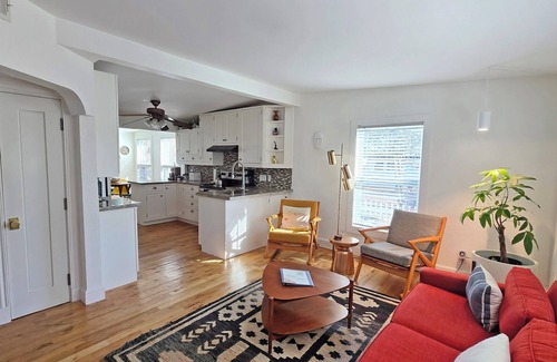 Alta Vista House | Charming 3-bedroom house on Legacy Trail in fabulous Downtown Sarasota