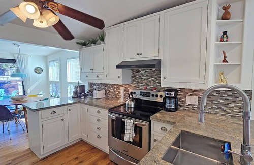 Alta Vista House | Charming 3-bedroom house on Legacy Trail in fabulous Downtown Sarasota