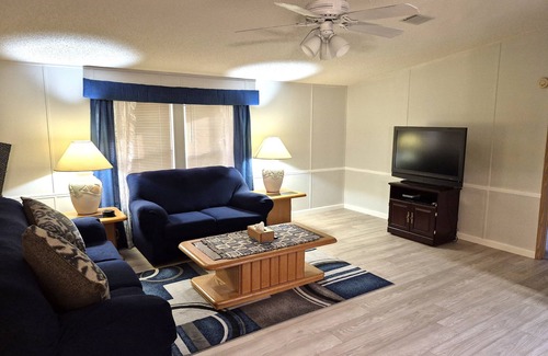 St. Cloud House | Charming 3-bedroom house with WiFi, AC in wonderful St. Cloud