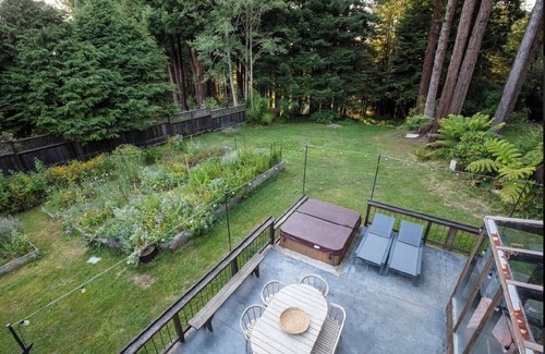 Trinidad House | Charming 3-bedroom house in Trinidad nestled in the Redwoods