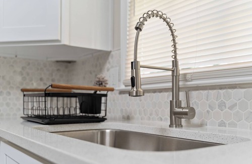 Acworth House | Charming 3-bedroom house in fabulous Acworth with AC, WiFi - Pet Friendly n
