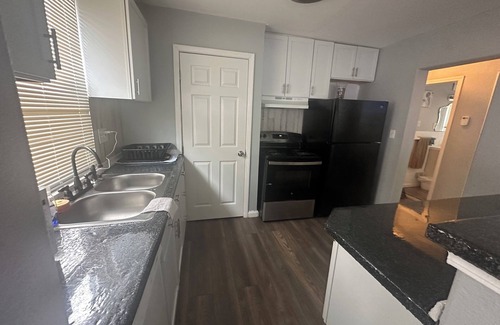 Detroit House | Charming 3-bedroom house with AC and WiFi in phenomenal Detroit 420 friendly
