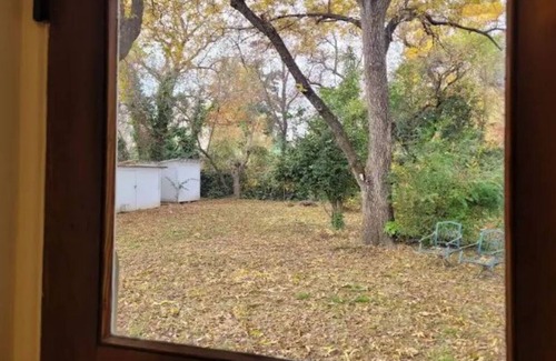 Redding House | Charming 3-bedroom house in welcoming Redding with WiFi, AC