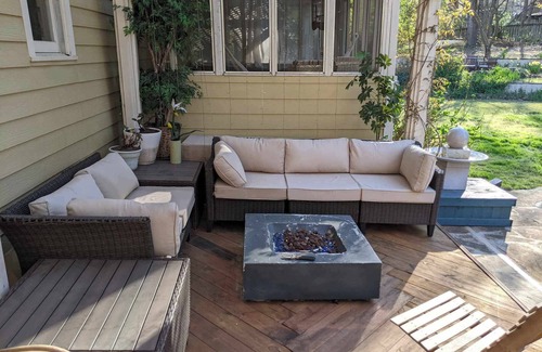 Suwanee House | Charming 3-bedroom house with in ground Pool, in Suwanee