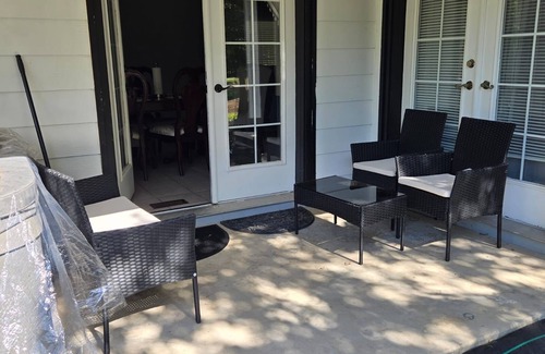 Ada House | Charming 3-bedroom house in delightful Ada with AC