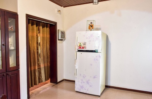 Galle House | Charming 3-bedroom house in perfect Galle with WiFi, AC
