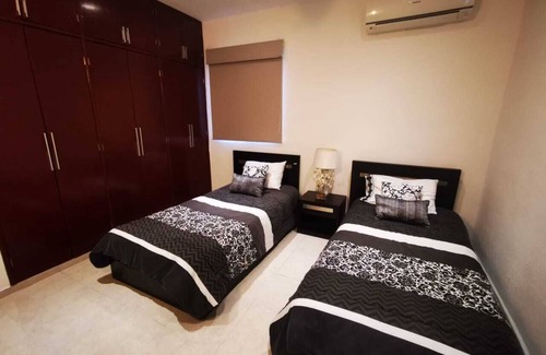 Downtown Cancun House | Charming 3-bedroom house with Private Pool in lovely Cancun