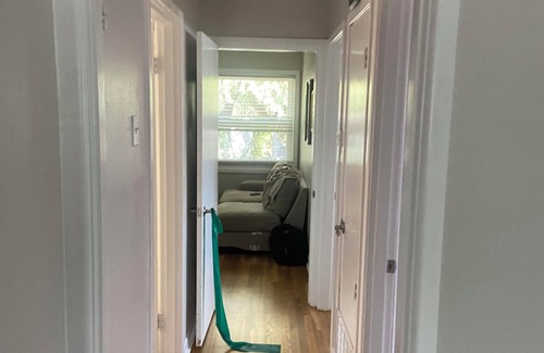 Travis Heights House | Charming 3-bedroom house with Spacious Backyard. One mile from Downtown Austin.