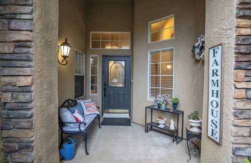 Clovis House | Charming 3-bedroom house with WiFi, AC in peaceful Clovis