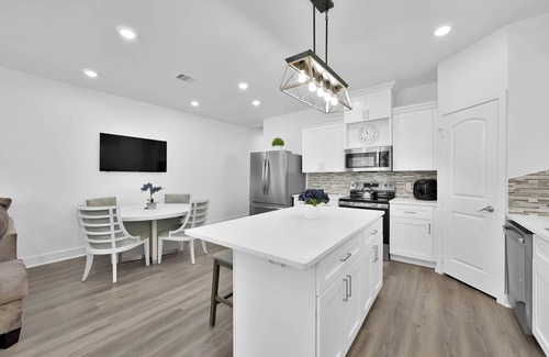 Conroe House | Charming 3-bedroom house with WiFi, fitness equipment in quaint Conroe
