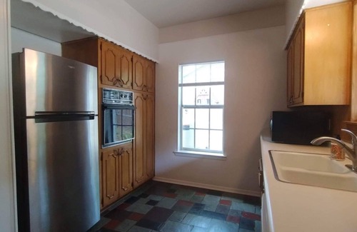 Denton House | Charming 3-bedroom house with pool in Denton