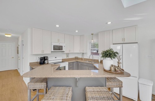 Milton House | Charming 3-bedroom house within walking distance of quaint downtown Milton