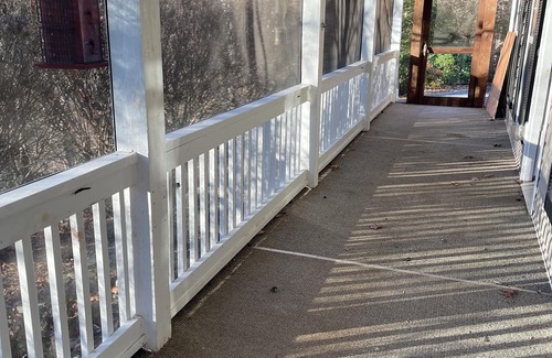 Sylva House | Charming 3-bedroom house with WiFi, AC near peaceful Sylva, Dillsboro and Casino