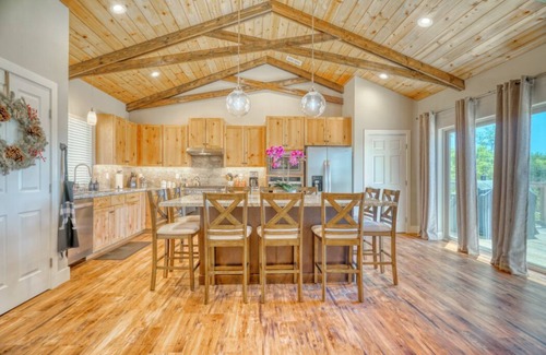 Groveland House | Charming 3-bedroom mountain house in Groveland with AC