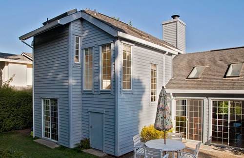 Tiburon House | Charming 3 Bedroom Tiburon Home SUMMER Only 6/20-8/15/23, monthly minimum