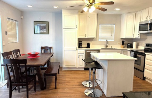 Delmar Parkway House | Charming 3-bedroom townhome with WiFi, AC in fabulous central Denver Colorado.