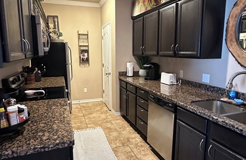 Odessa House | Charming 3-bedroom townhome with WiFi, AC in pleasant Odessa